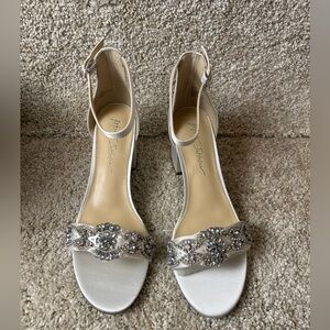 Betsey Johnson Ivory Women's Sb-Mel Block Heeled Sandal Size 8 NWB